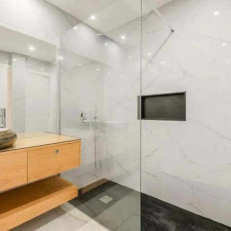 Da Vargem - Premium 3-bedroom Penthouse With Rooftop, Jacuzzi & Bbq Canico (Madeira)