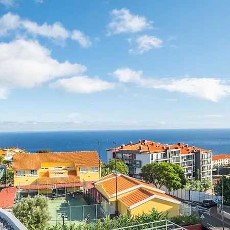 Apartment Da Vargem - Premium 3-bedroom Penthouse With Rooftop, Jacuzzi & Bbq *