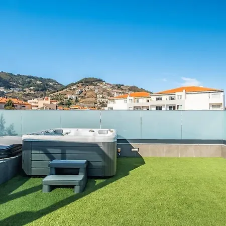 Apartment Da Vargem - Premium 3-bedroom Penthouse With Rooftop, Jacuzzi & Bbq *