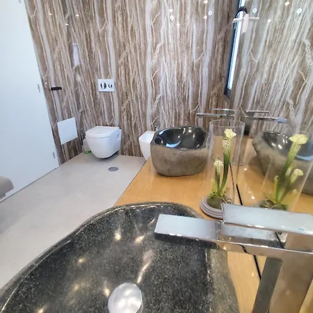 Apartment Da Vargem - Premium 3-bedroom Penthouse With Rooftop, Jacuzzi & Bbq