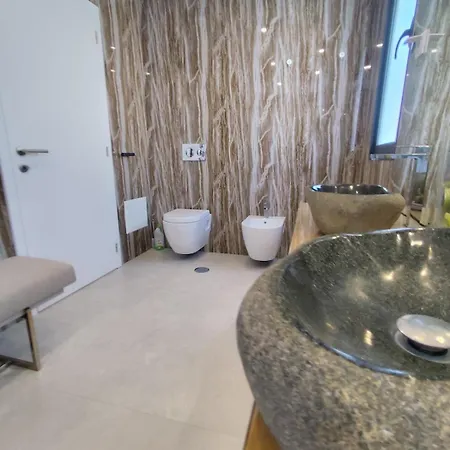 Da Vargem - Premium 3-bedroom Penthouse With Rooftop, Jacuzzi & Bbq Apartment Canico (Madeira)